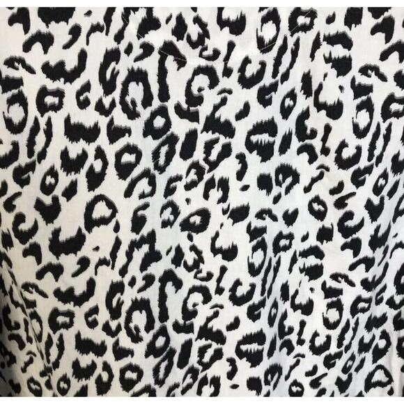 Victoria’s Secret Pajama Top Women’s Medium Animal Print Pink Sleepwear Sexy - Picture 7 of 8